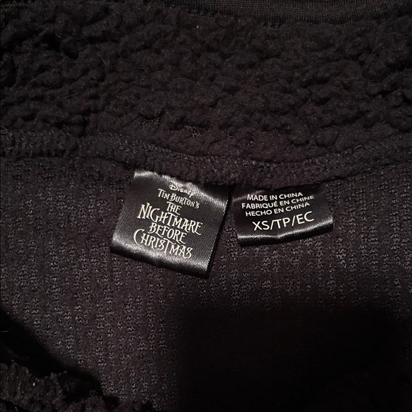 Disney Nightmare Before Christmas Black Sherpa pullover - Picture 3 of 7